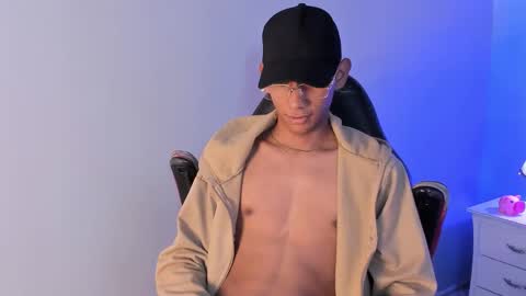 Snapshot of nick_collins20 chatting on 30, 9, 2025 Nick online show from 30, 9, 2025