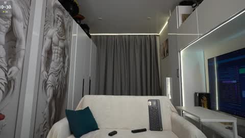 Snapshot of nick_howlenxx chatting on 7, 4, 2026 nick_howlenxx online show from 7, 4, 2026