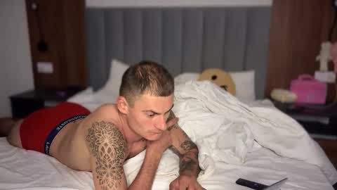 Snapshot of nick_n_mia chatting on 29, 9, 2025 Nick and sweet Mia online show from 29, 9, 2025