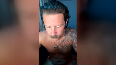 Snapshot of nickandmeg chatting on 28, 4, 2026 Cakedcouple OF - Yourtattedcutie qurlynfit online show from 28, 4, 2026
