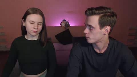 nick and molly online show from 4, 1, 2025