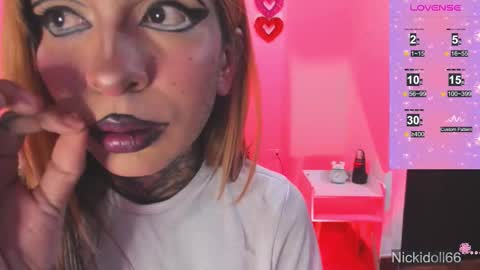 Snapshot of nicki_1 chatting on 16, 9, 2025   Help me reach 100 thumbs up online show from 16, 9, 2025