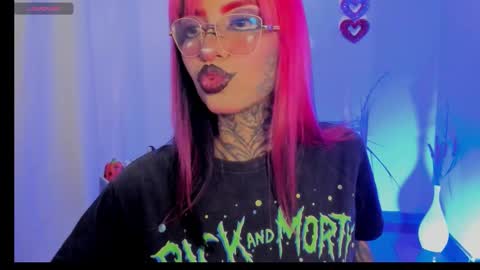 Snapshot of nicki_1 chatting on 3, 10, 2025   Help me reach 100 thumbs up online show from 3, 10, 2025