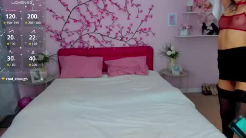 Snapshot of nickijons chatting on 11, 11, 2025 Niki online show from 11, 11, 2025