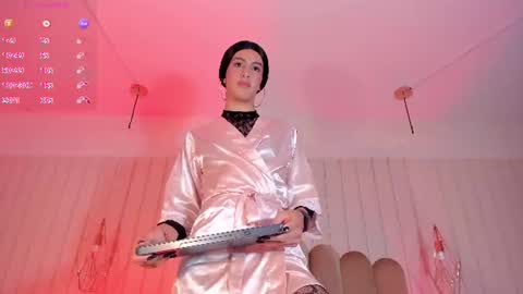 Snapshot of nickiwestt___ chatting on 9, 7, 2026 nickiwestt___ online show from 9, 7, 2026
