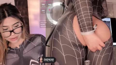 Snapshot of nickky__ chatting on 8, 11, 2025 Nicky online show from 8, 11, 2025