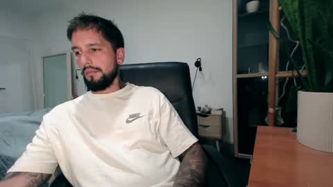 Nick maxx online show from 31, 10, 2025