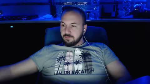 Julian online show from 17, 4, 2026