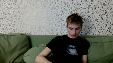 Snapshot of nicksuper8 chatting on 4, 12, 2024 Nick online show from 4, 12, 2024