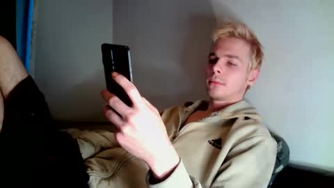 Snapshot of nicksuper8 chatting on 8, 11, 2025 Nick online show from 8, 11, 2025