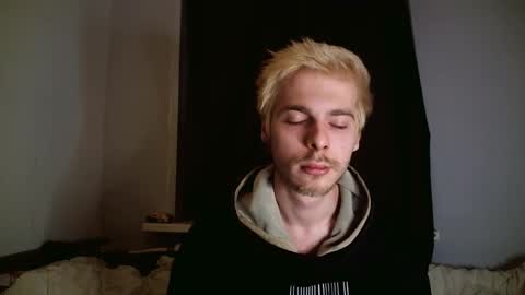 Snapshot of nicksuper8 chatting on 22, 11, 2025 Nick online show from 22, 11, 2025