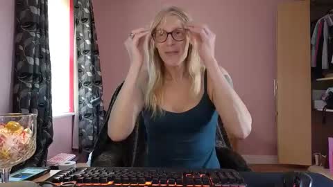 nicktuuk online show from 16, 4, 2026