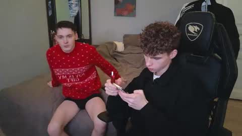 Snapshot of nicky_mart chatting on 19, 12, 2025 Nicki Danny online show from 19, 12, 2025