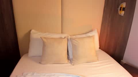 Snapshot of nicky_peyton chatting on 10, 2, 2026 Nicky online show from 10, 2, 2026