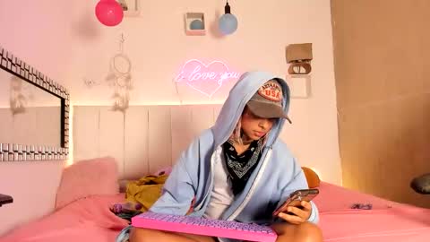 Snapshot of nicky_teem chatting on 10, 3, 2026 nicky_teem online show from 10, 3, 2026