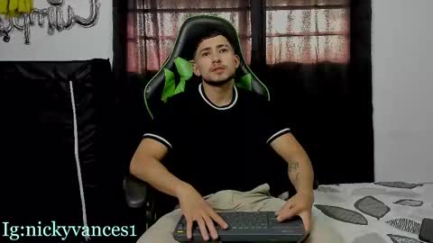 nicky online show from 6, 11, 2025