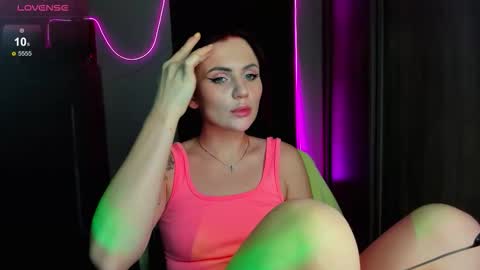 Snapshot of nicky_weekends chatting on 14, 9, 2025 Nicky Weekends online show from 14, 9, 2025