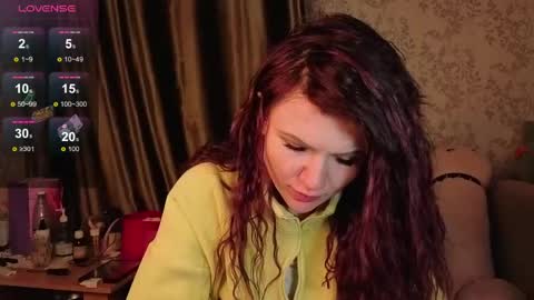 Snapshot of nicky_weekends chatting on 15, 4, 2026 Nicky Weekends online show from 15, 4, 2026