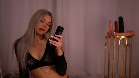 Nicky online show from 6, 10, 2025