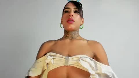 Snapshot of nico_hoot chatting on 28, 9, 2025 sammy hoot online show from 28, 9, 2025