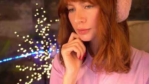 Nicol Moonn online show from 19, 12, 2025