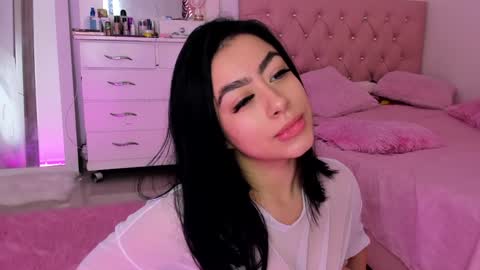 Snapshot of nicol_rosee chatting on 16, 1, 2025 SOFIA   online show from 16, 1, 2025