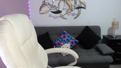 Snapshot of nicol_storm chatting on 16, 12, 2024 nicole Storm online show from 16, 12, 2024