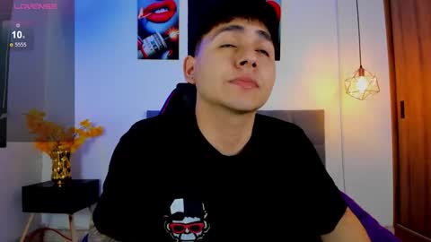 Snapshot of nicolas_james_sc chatting on 27, 10, 2025 nicolas_james_sc online show from 27, 10, 2025