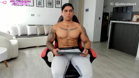 Snapshot of nicolas_montoya chatting on 5, 1, 2026 nicolas_montoya online show from 5, 1, 2026