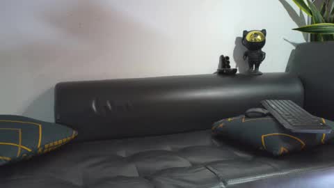 Nicolas online show from 22, 11, 2025