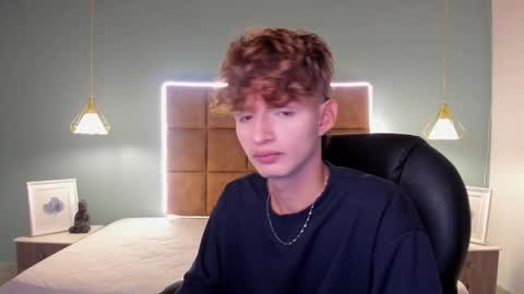 nicolasferrer18 online show from 17, 11, 2025