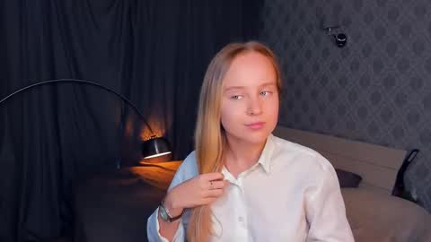 Nicoletta online show from 20, 9, 2025