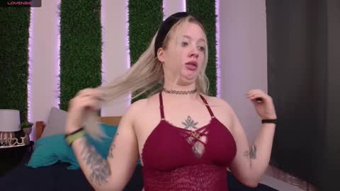 Snapshot of nicole__aniston__ chatting on 19, 1, 2025 Nicole online show from 19, 1, 2025