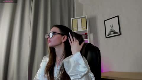 GMT7TueWedThSu 0300am-0900am. Sa 1000am-0400pm online show from 6, 3, 2025