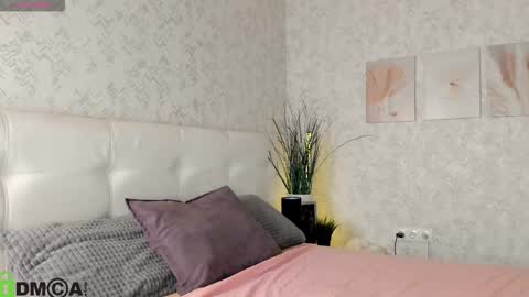 GMT7TueWedThSu 0300am-0900am. Sa 1000am-0400pm online show from 5, 11, 2025