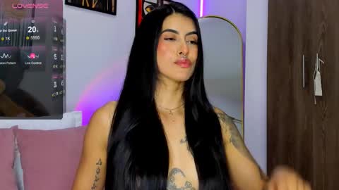 Snapshot of nicole_duran3095 chatting on 10, 3, 2026 Nick online show from 10, 3, 2026