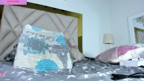 nicole_grace0 online show from 5, 3, 2025
