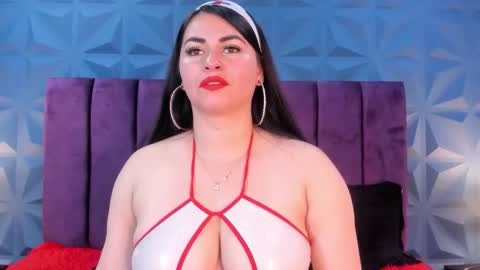 Nicole online show from 17, 10, 2025