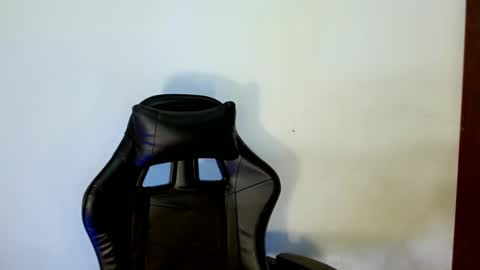 nicole_kiss01 online show from 17, 2, 2025