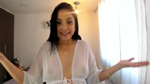 Nicole online show from 7, 1, 2026