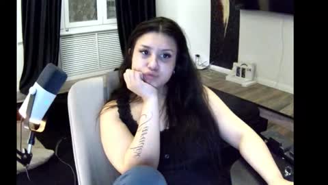 Snapshot of nicole_pretty_ chatting on 2, 2, 2026 Nicole online show from 2, 2, 2026