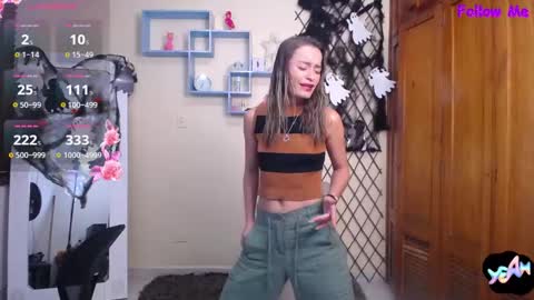 Nicole Santana online show from 24, 10, 2025