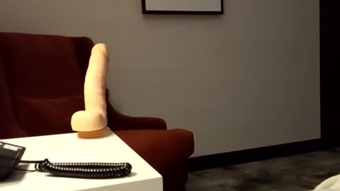 Snapshot of nicoleandbrian chatting on 25, 11, 2025 nicoleandbrian online show from 25, 11, 2025