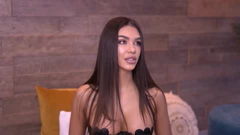 Nicole online show from 30, 10, 2025