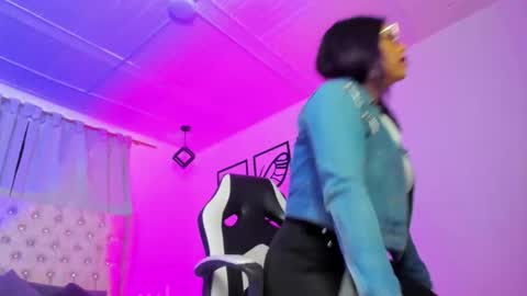 Snapshot of nicolee_millerr chatting on 10, 1, 2026 nicolee millerr online show from 10, 1, 2026