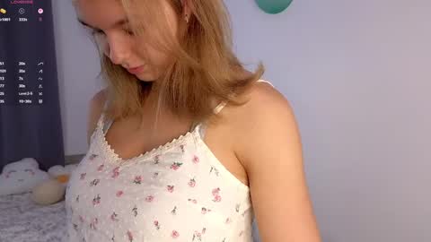 Snapshot of nicolelevis chatting on 2, 4, 2026 Nicole online show from 2, 4, 2026