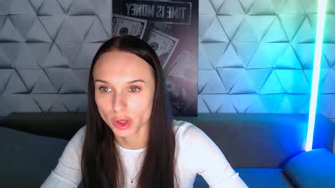 Snapshot of nicolemerz chatting on 28, 5, 2026 Nicole online show from 28, 5, 2026