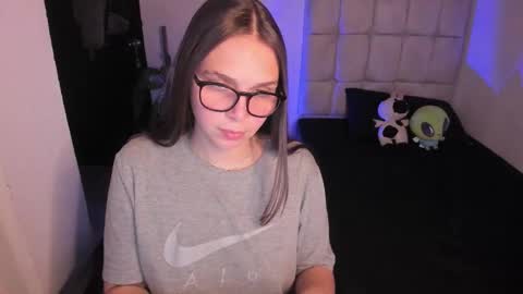 Snapshot of nicolepeachx chatting on 19, 2, 2026 Nicol independent model online show from 19, 2, 2026