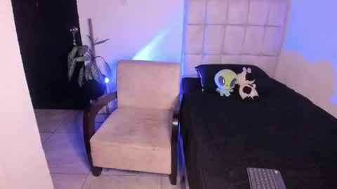 Snapshot of nicolepeachx chatting on 20, 2, 2026 Nicol independent model online show from 20, 2, 2026