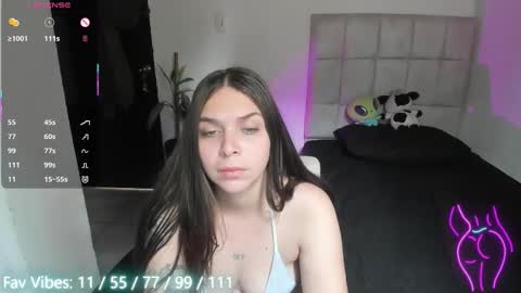 Snapshot of nicolepeachx chatting on 23, 3, 2026 Nicol independent model online show from 23, 3, 2026